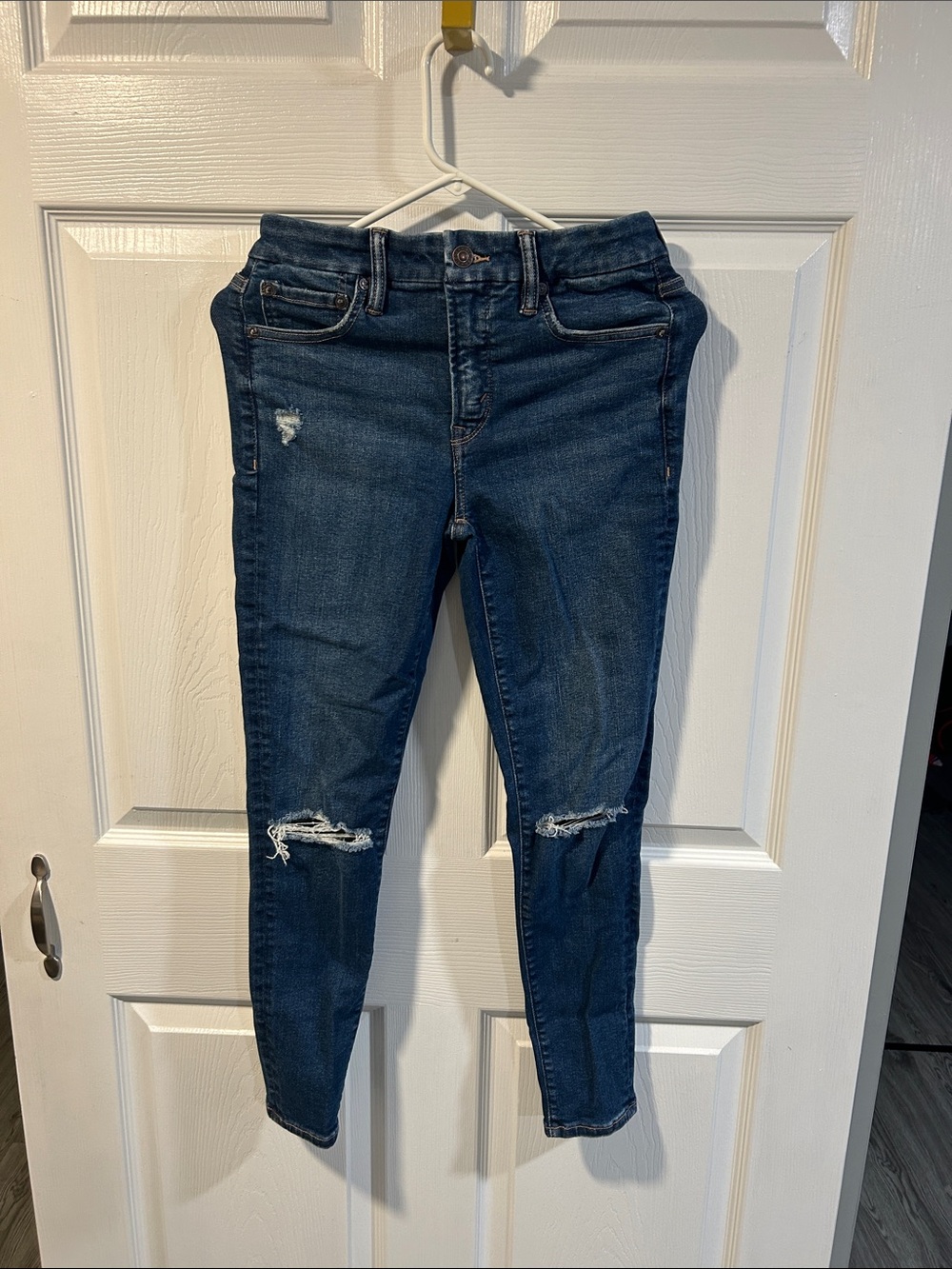 American Eagle Outfitters Dark Blue Ripped Skinny Jeans